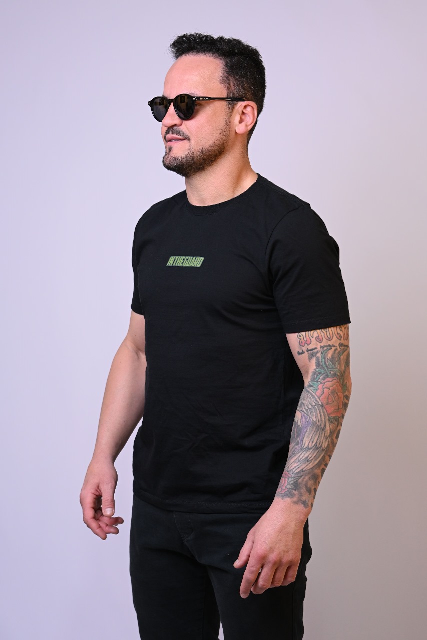 Camiseta Masculina Leg Lock