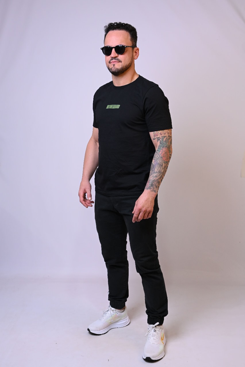 Camiseta Masculina Leg Lock