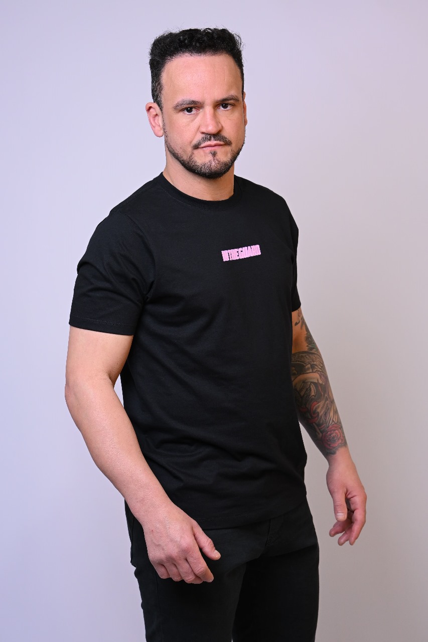Camiseta Masculina Triangulo