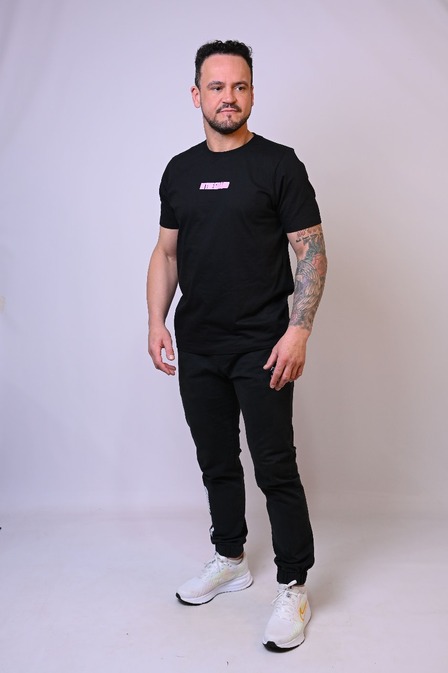 Camiseta Masculina Triangulo
