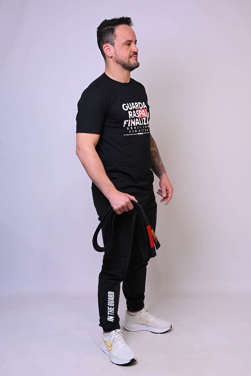 Camiseta Masculina Guarda Raspa e Finaliza