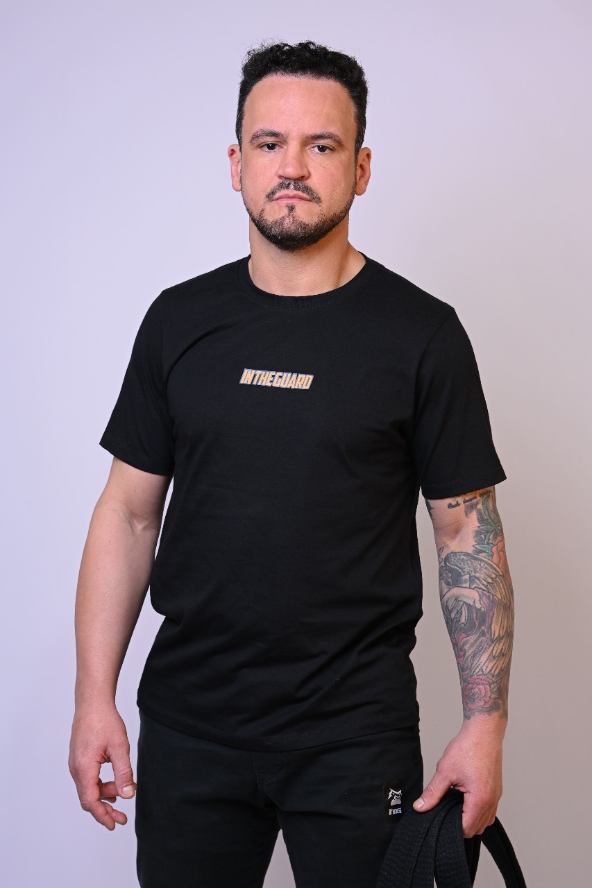 Camiseta Masculina Kimura