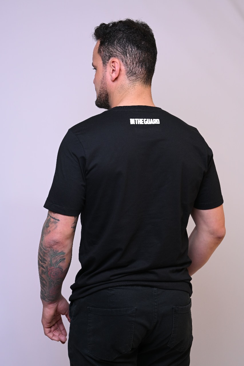 Camiseta Masculina Queda Passa e Finaliza