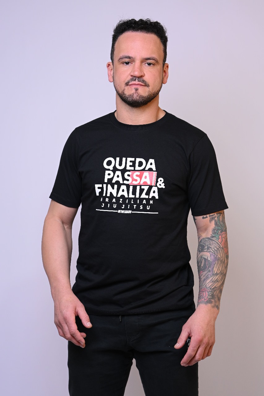 Camiseta Masculina Queda Passa e Finaliza