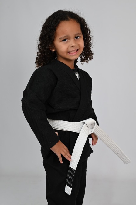 Kimono Feminino MIRIM, 4 e 5 anos. Preto